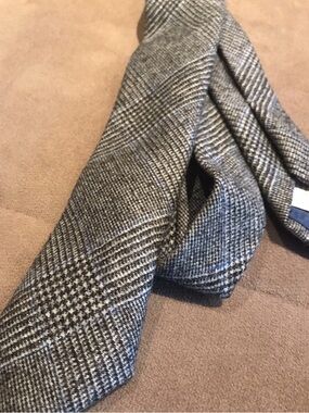 Gray Patterned Men's Wool Tie - Classic Glen Plaid
